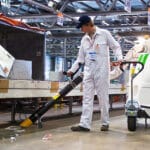 Sanayi tesislerinde profesyonel endüstriyel temizlik – Zemin, makine ve ekipman temizliği hizmetleri