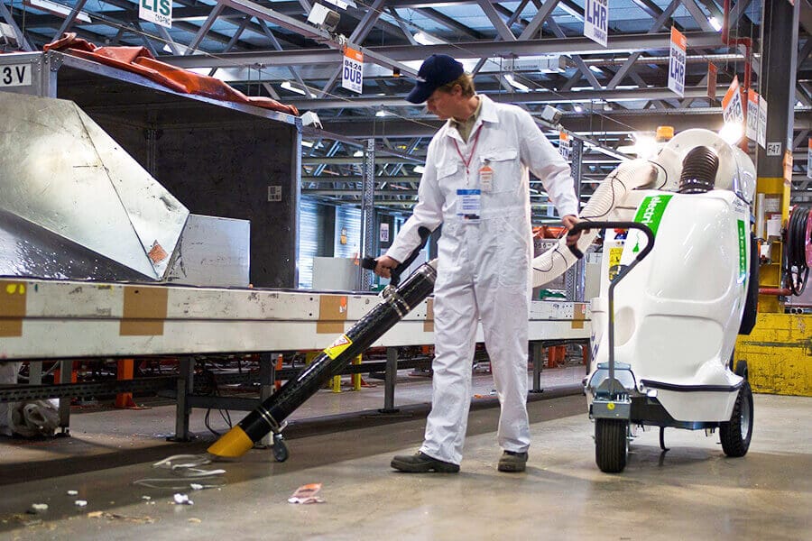 Sanayi tesislerinde profesyonel endüstriyel temizlik – Zemin, makine ve ekipman temizliği hizmetleri